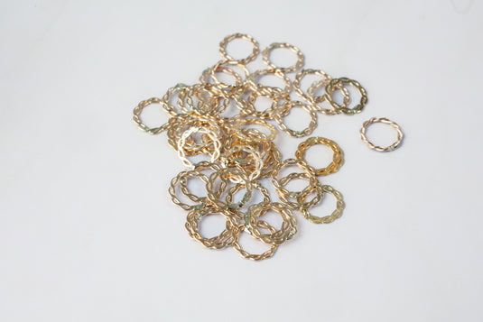 Flat Twisted Closed Jump Ring - 14K Solid Gold (Yellow)