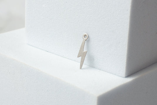 Dije de rayo - Oro macizo de 14 quilates (blanco)