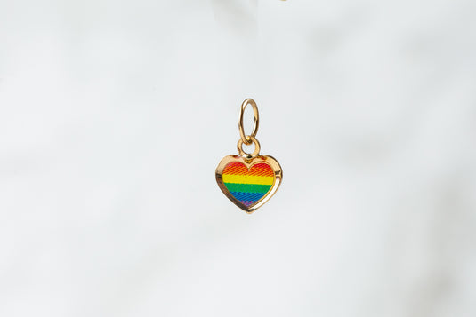 Dije de orgullo con corazón arcoíris - Oro macizo de 14 quilates (amarillo)