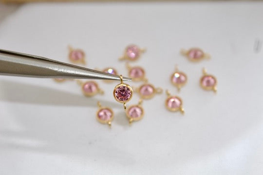 Load image into Gallery viewer, 4mm CZ Carnation Connector - 14K Gold Filled (Yellow)
