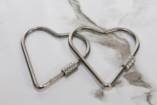 Load image into Gallery viewer, Large Heart Screw Carabiner - Silver Plated
