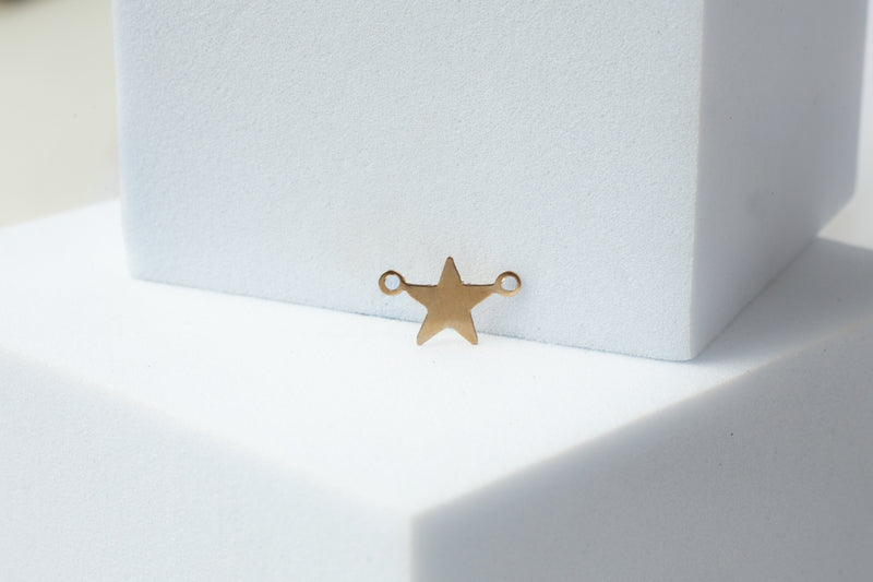 Load image into Gallery viewer, 8mm Star Connector - 14K Solid Gold (Yellow)
