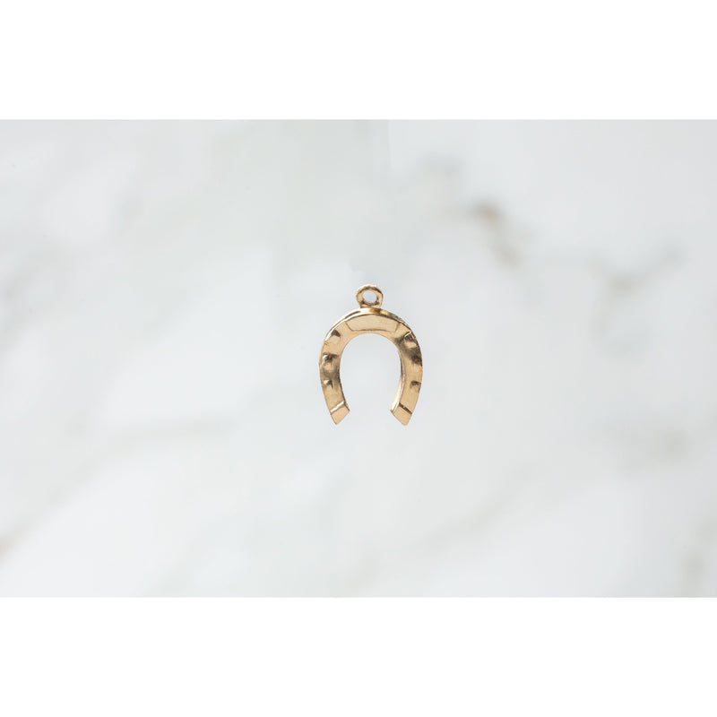 Load image into Gallery viewer, Horseshoe Charm- 14K Gold
