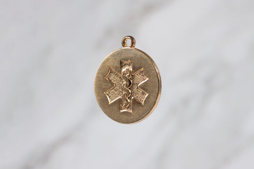 Charm médico - Chapado en oro de 14 quilates (amarillo) 