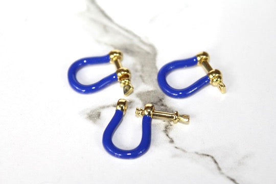 Load image into Gallery viewer, Blue Small Locking Ring Clasp - Gold Plated
