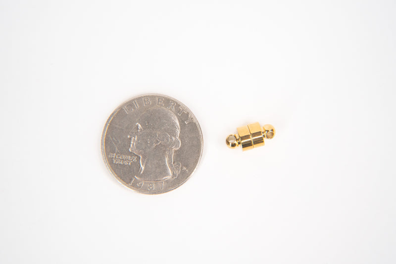 Cargue la imagen en el visor de la galería, 5.5mm Magnetic Clasp - 18K Gold PVD Stainless Steel (Gold)
