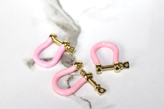 Load image into Gallery viewer, Light Pink Small Locking Ring Clasp - Gold Plated
