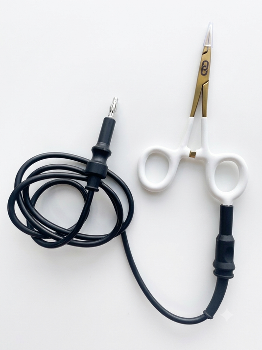 Grounded Locking Hemostat Pliers