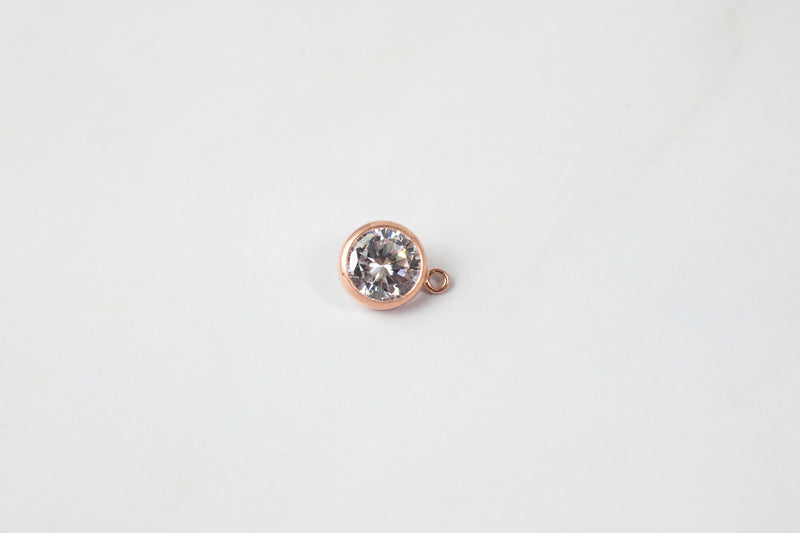 Cargue la imagen en el visor de la galería, Dije de circonita cúbica de 6 mm - Relleno de oro de 14 quilates (rosa)
