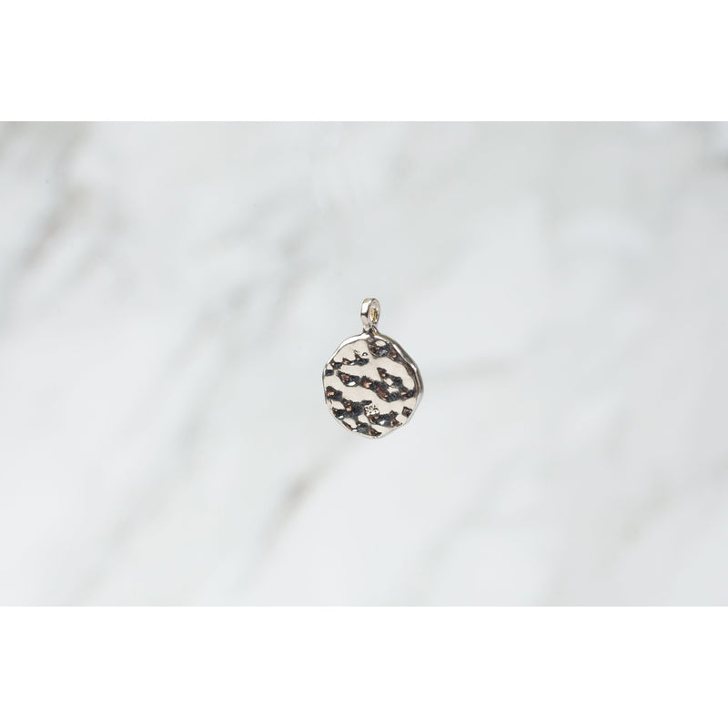 Cargue la imagen en el visor de la galería, Sterling Silver  Silver  charm

