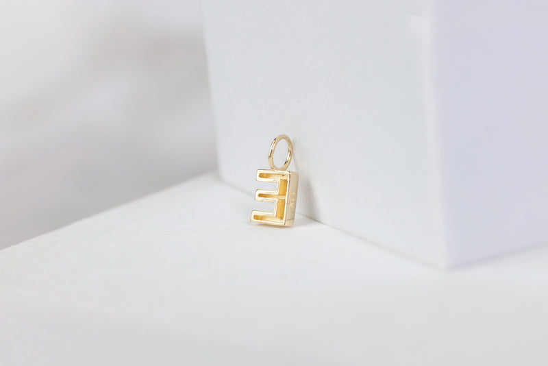 Load image into Gallery viewer, 14K Gold Thick Block Style Letter Charm with Fixed Jump Ring - E
