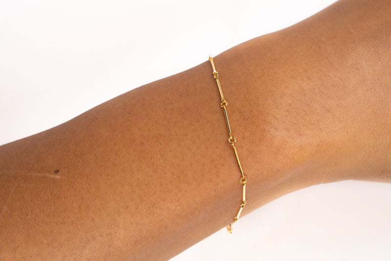 Cargue la imagen en el visor de la galería, Noroeste - Oro amarillo de 14 quilates relleno
