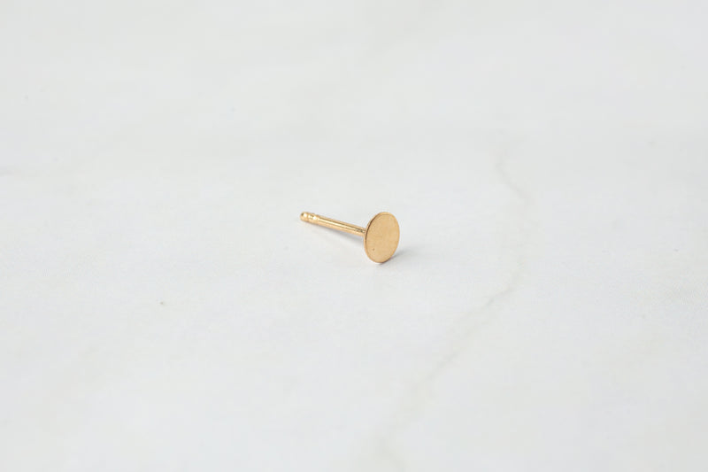Load image into Gallery viewer, Flat Round Circle Disc Stud Earring - 14K Solid Gold (Yellow)
