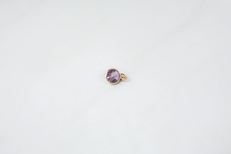 Cargue la imagen en el visor de la galería, Yellow Gold  stone  purple  Gold  gemstone  charm  amethyst  14k Gold  14k

