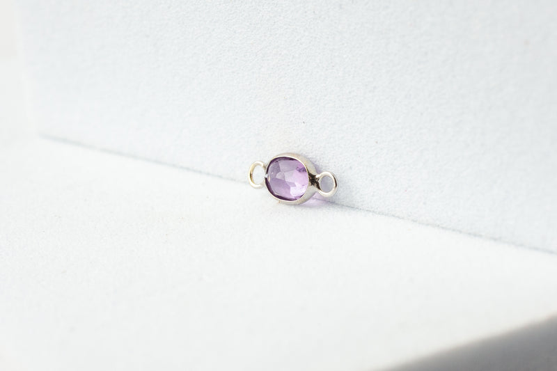 Load image into Gallery viewer, 3x4mm Oval Amethyst Gemstone Connector - 14K Solid Gold (White)
