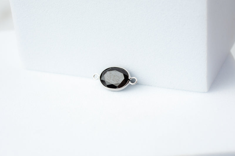 Load image into Gallery viewer, 6x8mm Oval Black Gemstone Connector - 14K Solid Gold (White)
