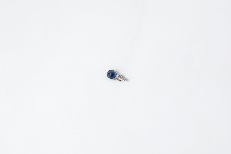 Load image into Gallery viewer, 2.5mm Circle Blue Sapphire Gemstone Charm - 14K Solid Gold (White)

