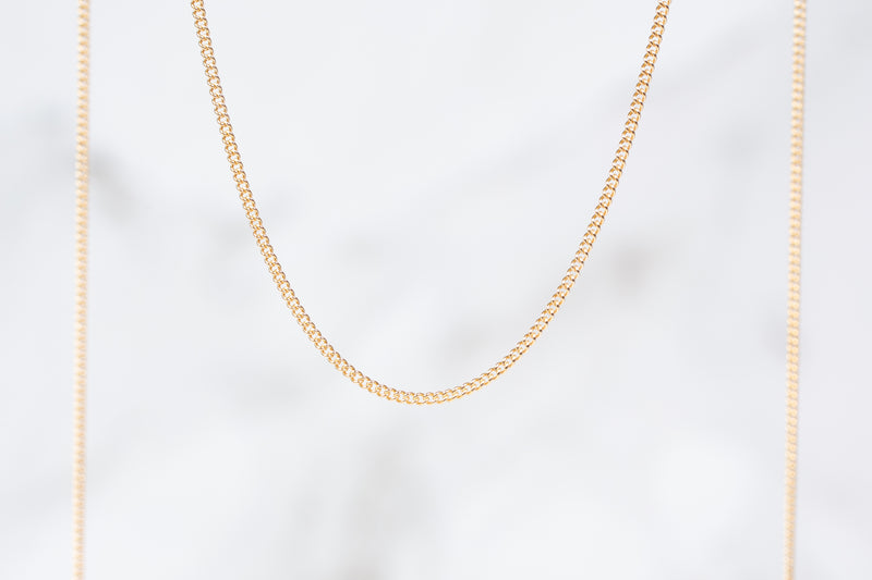 Load image into Gallery viewer, Yellow Gold  Gold Filled  Gold Chain  Curb LInk Chain  curb
