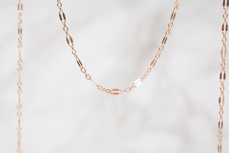 Load image into Gallery viewer, Rose Gold  Oval Chain  oval  Gold Filled  Gold Chain  fancy  dapped
